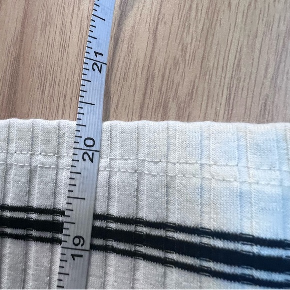 Willow Root Small Crop Shirt Statement Sleeves, Split Sleeve - Black Stripes - Picture 12 of 12